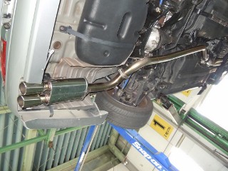 マフラー交換するよりも溶接して自作マフラー