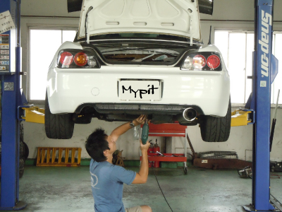 HONDA S2000 ディフェーザー取り付け！